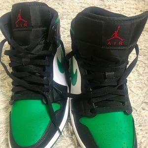 Jordan 1 Mid Pine Green Toe
